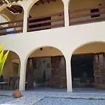 Santo Quintal Hostel